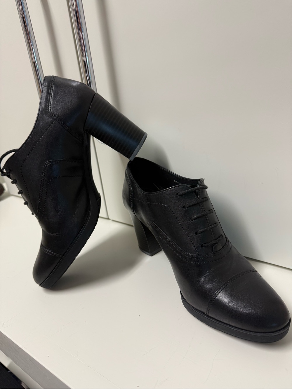 Geox Black Leather Lace-Up Block Heel Booties Size US 8